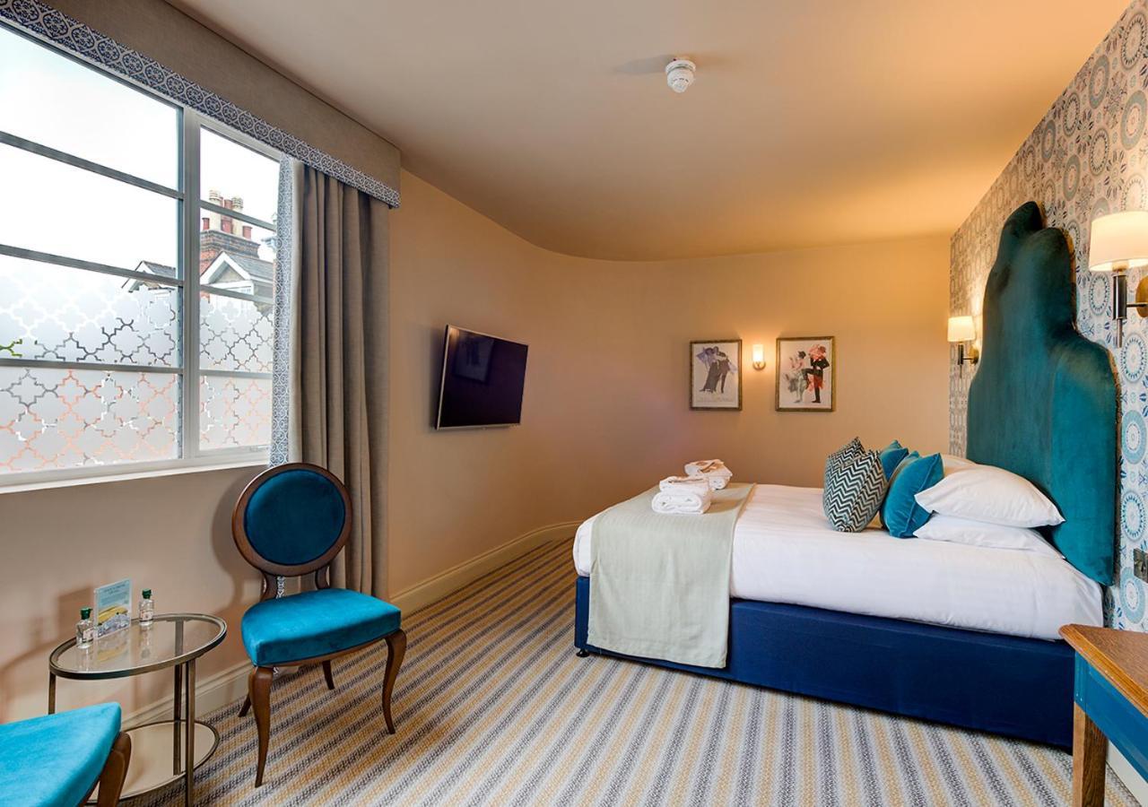เดอะ จอร์จ โฮเต็ล Hotel โคล์เชสเตอร์ ภายนอก รูปภาพ